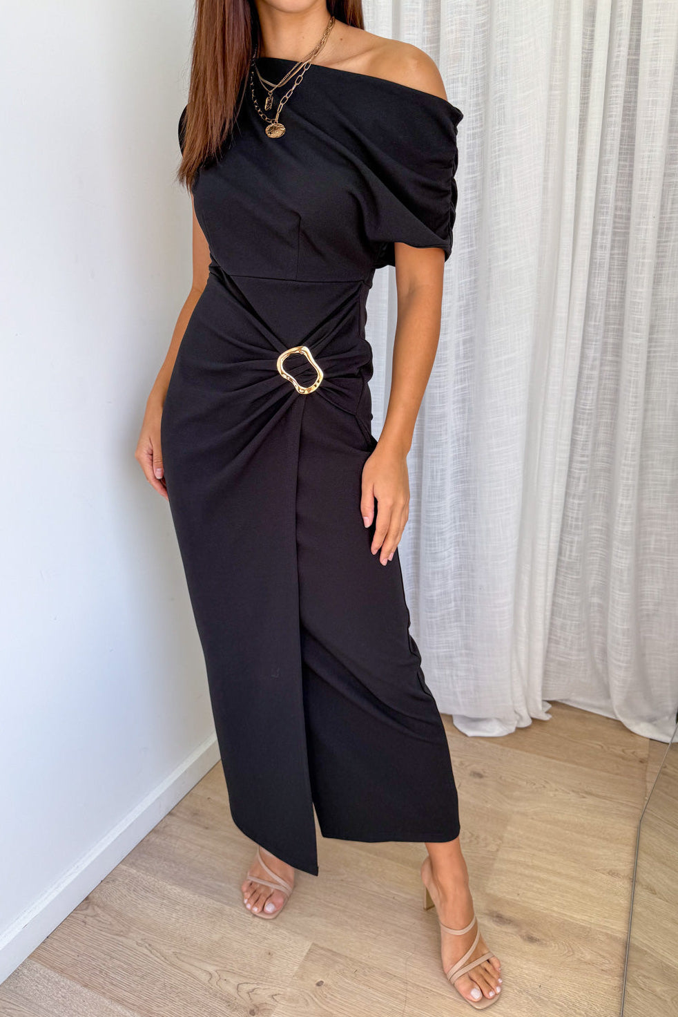Isadora™ | Sophisticated One-Shoulder Column Dress
