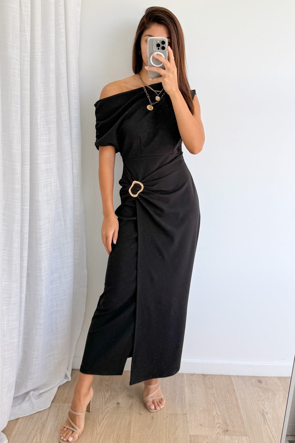 Isadora™ | Sophisticated One-Shoulder Column Dress
